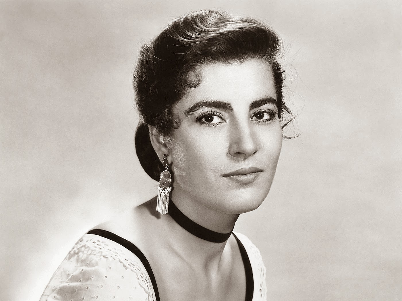 0_1753456580317_eirini-pappa (1).jpg